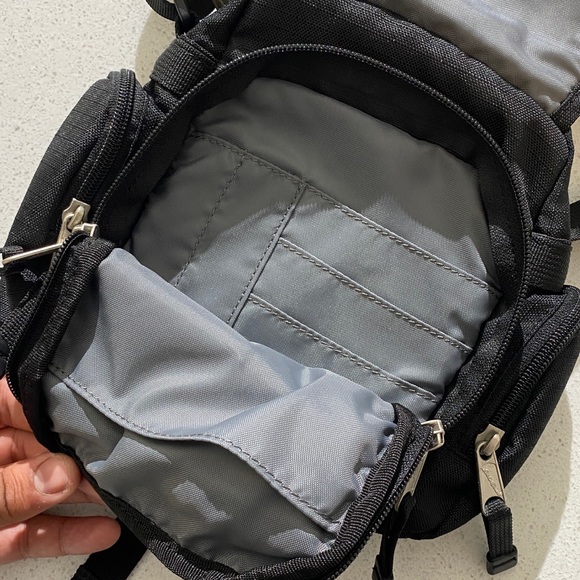 New Hiking and Outdoor bag, camping and camera side shoulder bag unisex - Picture 4 of 13